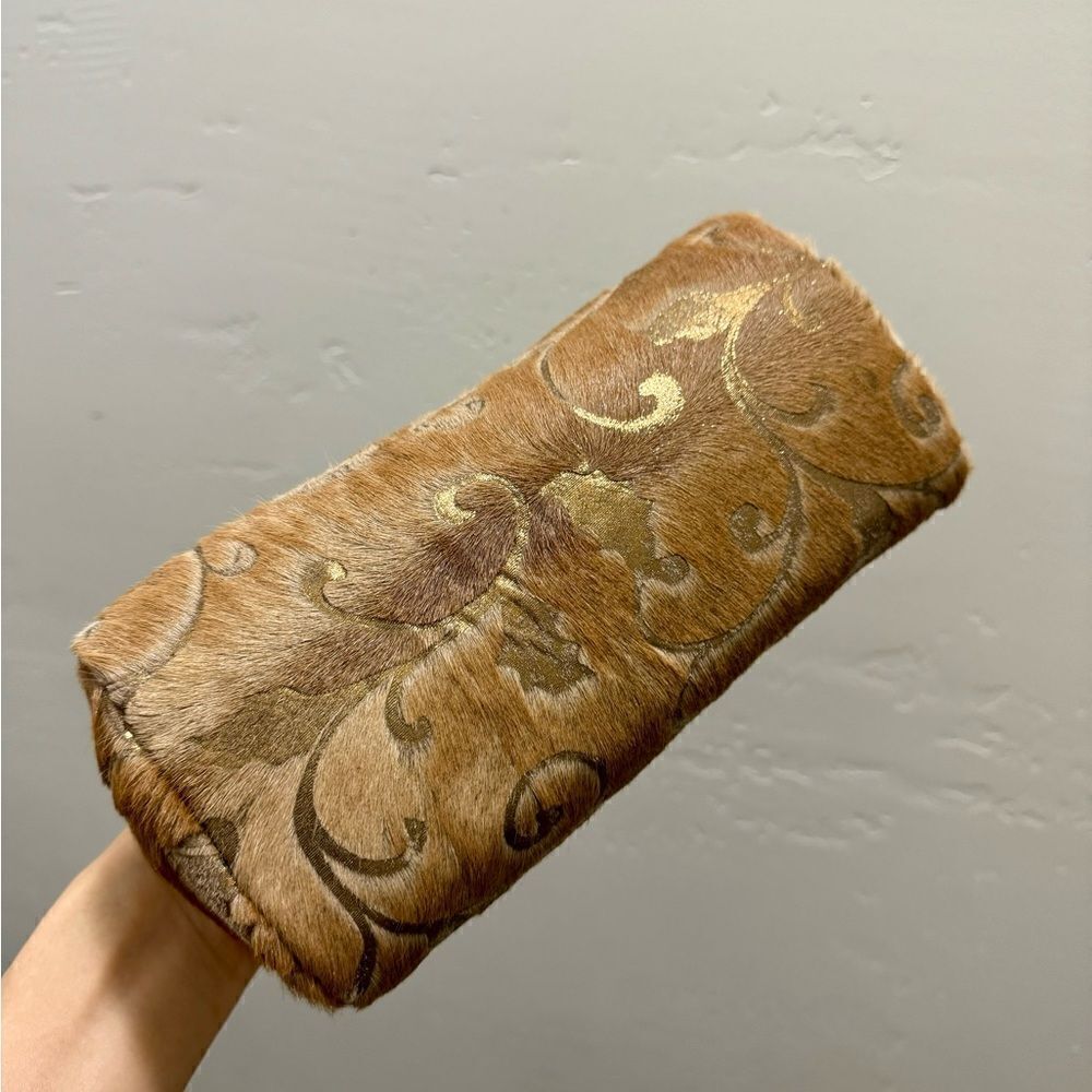 Vintage Style Real Hair-on Calfskin Floral Embossed Kisslock Clutch/Crossbody - Picture 13 of 16